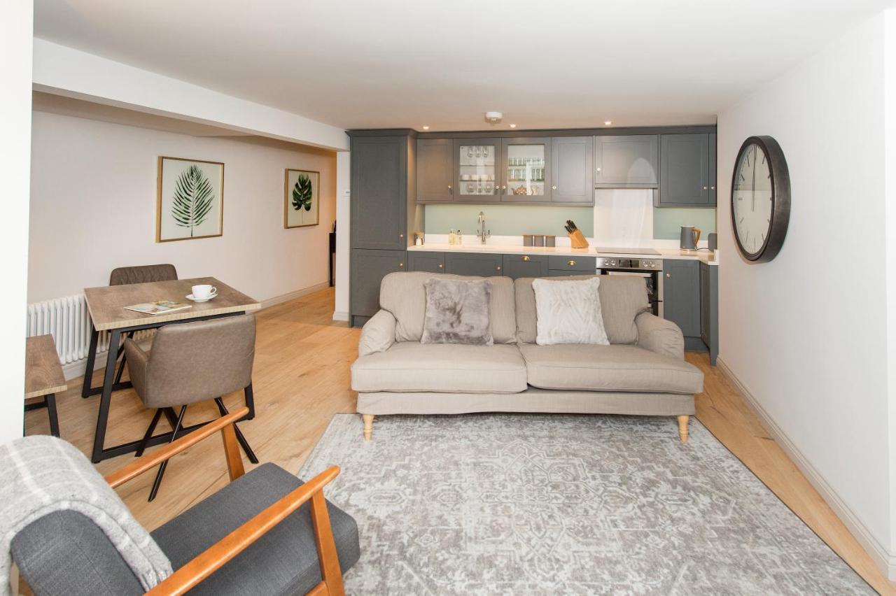 The Burrow By Harrogate Serviced Apartments מראה חיצוני תמונה