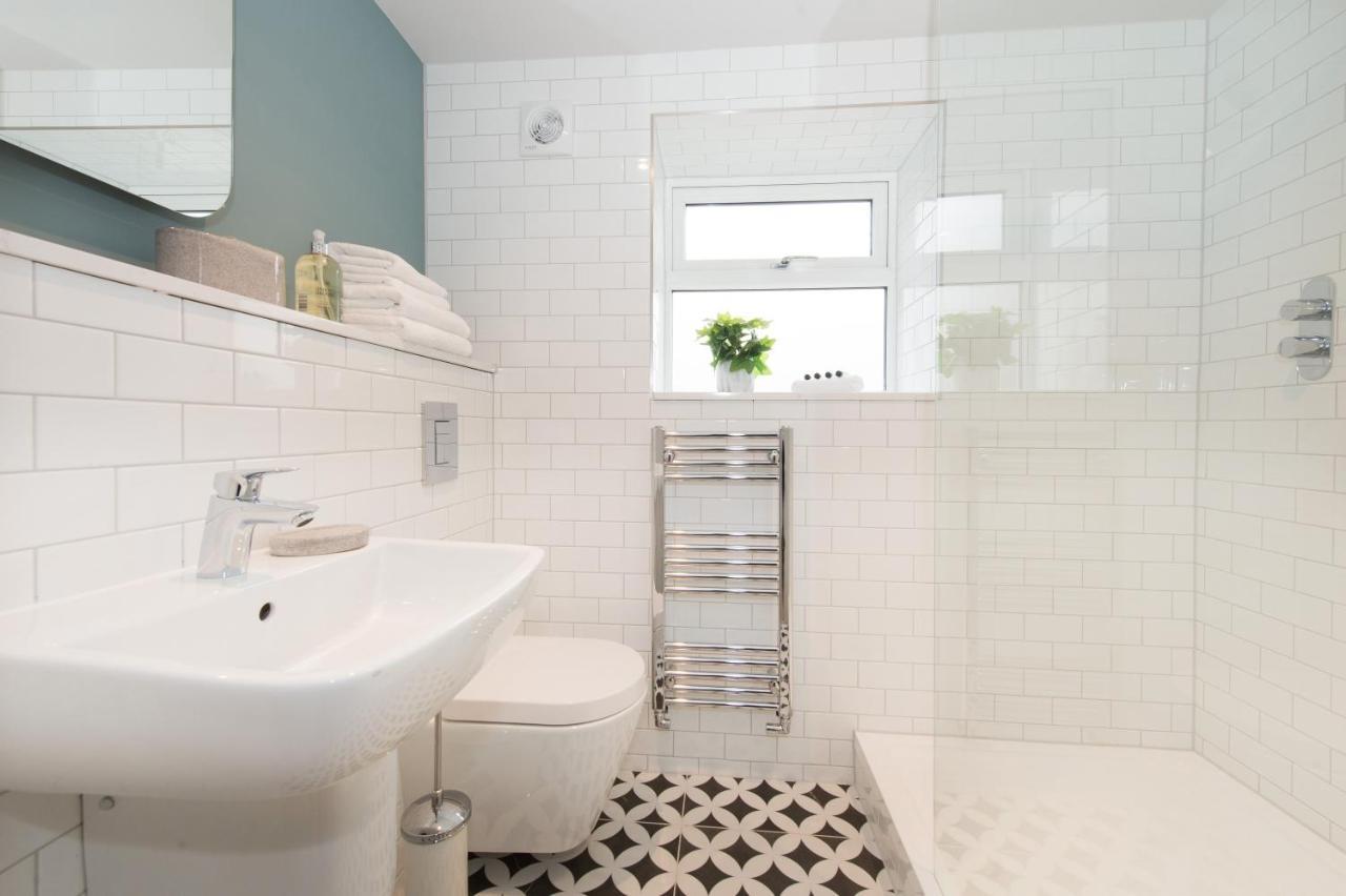 The Burrow By Harrogate Serviced Apartments מראה חיצוני תמונה